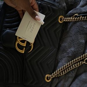 100% AUTHENTIC GUCCI MARMOT MEDIUM MATELASSÉ SHOULDER BAG